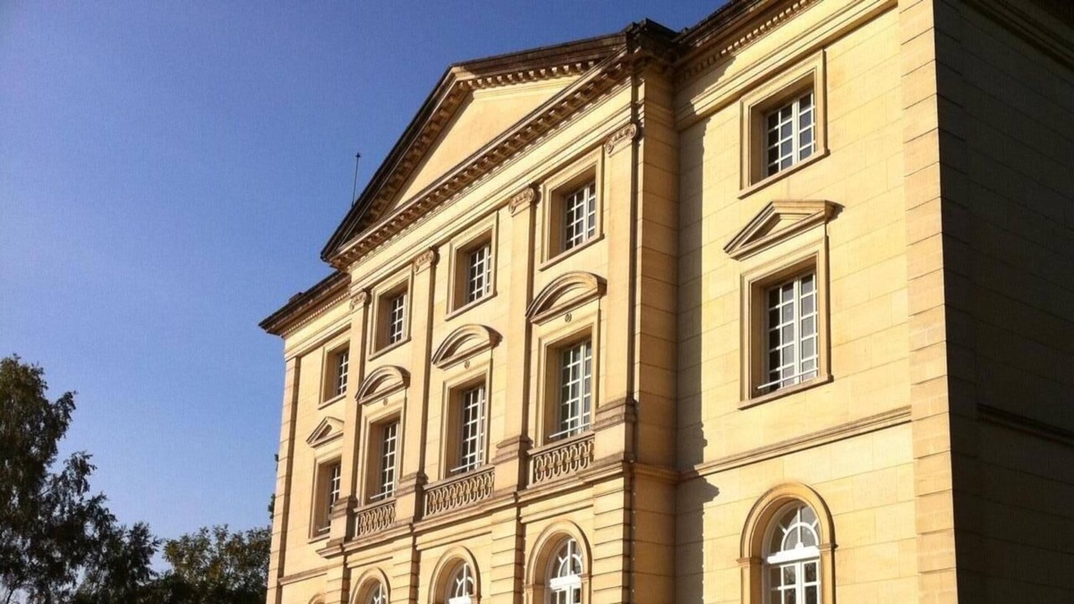 Aigremont Other | Lavish castle (900 sq.m), edge of forest, 15 min from Paris. Lounge, 7 bedrooms