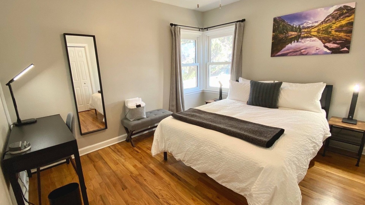 Cheyenne Apartment | Lavish Luxury in a Lush Locale - No Cleaning Fee!