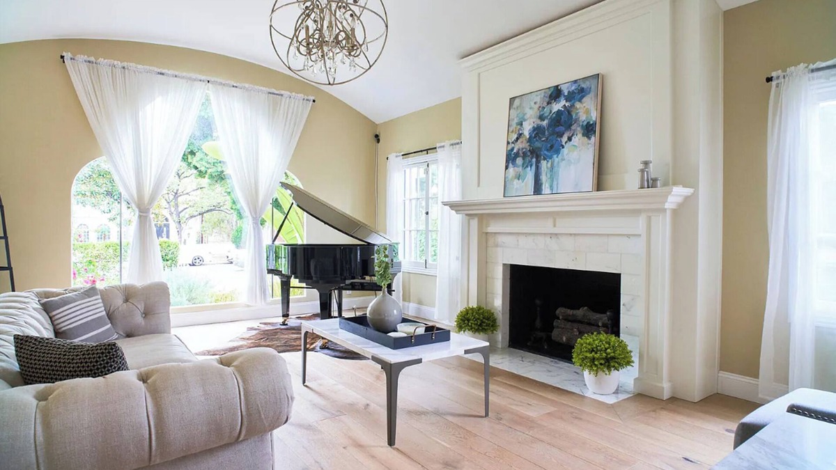 North of Montana House | Lavish Santa Monica House w/Pool, HotTub, and Fireplace