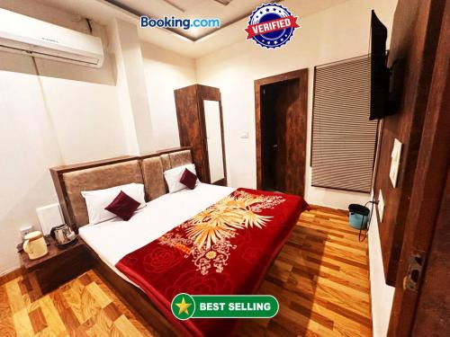 Vrindavan Hotel | Laxmi Residency ! nearby Prem mandir & ISCKON temple - Best in location! close to All Main Attractions, Standard rooms