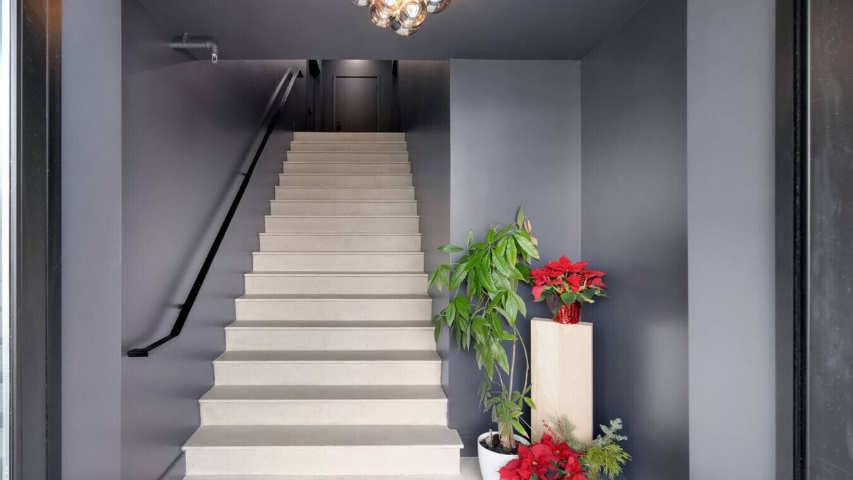 Phoenix Hill Apartment | Lay Low Loft Highlands - NULU 8BR Pool Table Balcony
