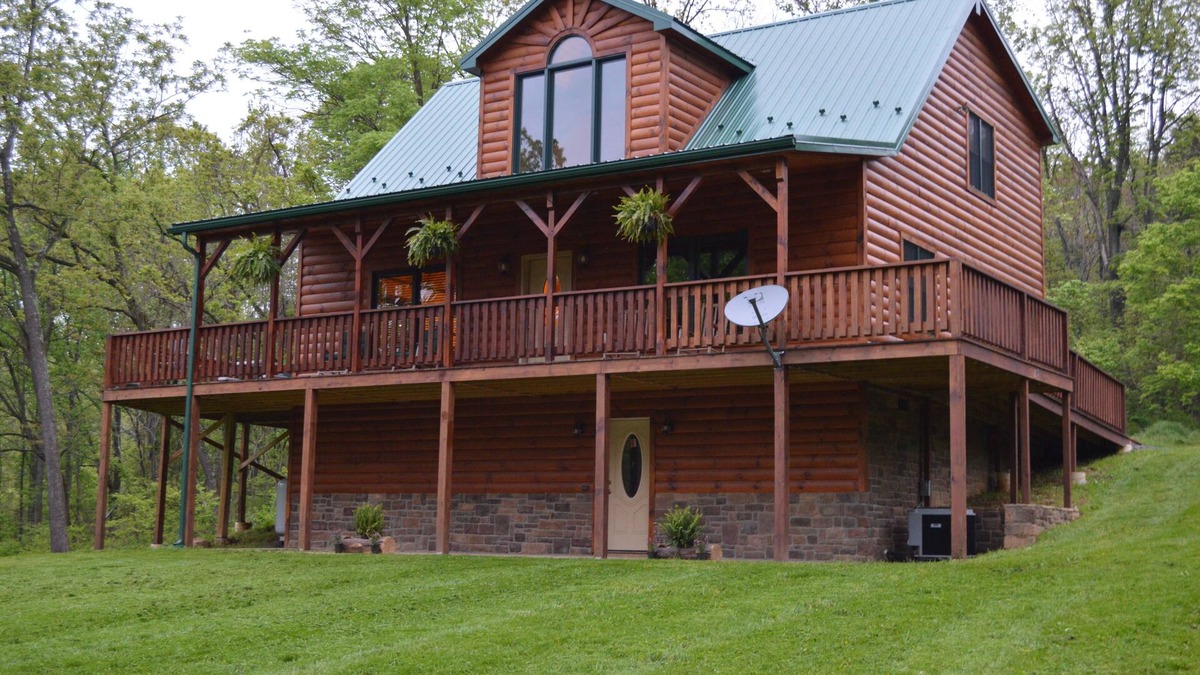 Luray Cabin | Lazy Bear Lodge VA :)