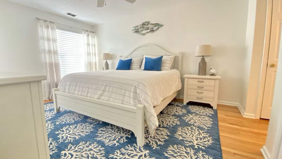 Manteo Condo | LAZY DAYS - A PIRATE'S COVE GETAWAY
