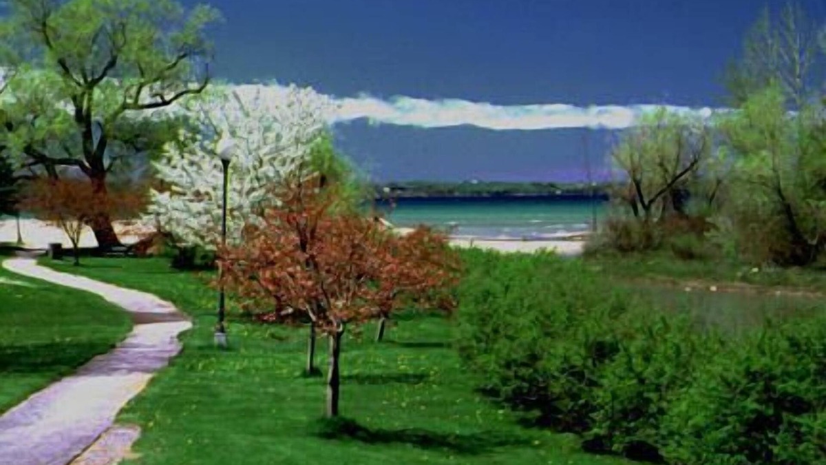 Elk Rapids House | Lazy Days: An 'Up North' Retreat