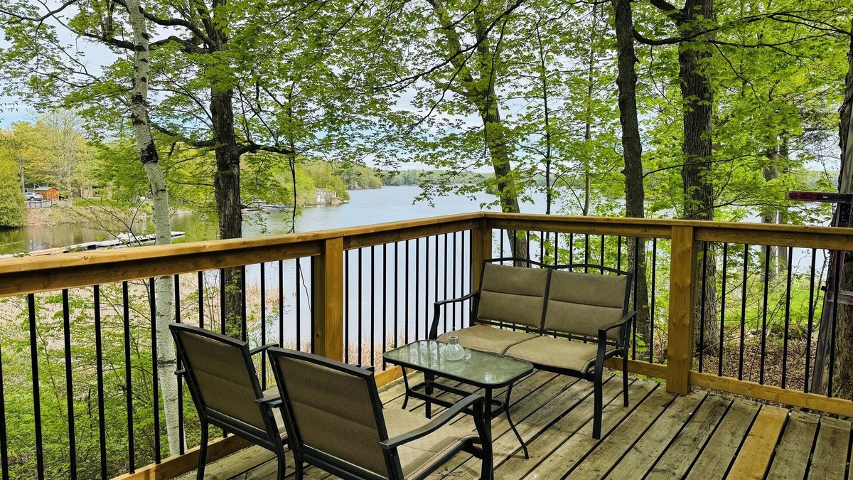 Leeds and the Thousand Islands Cabin | Lazy Maple Cabin on Charleston Lake
