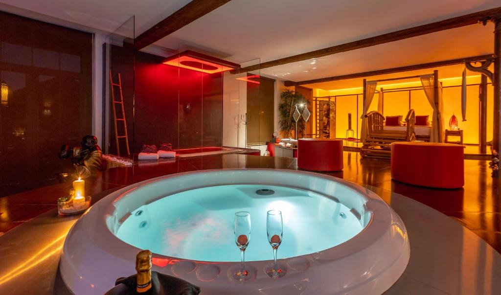 Ensival Hotel | Le Baiser de Shogun