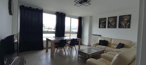 Saint-Etienne Apartment | Le Belle vue