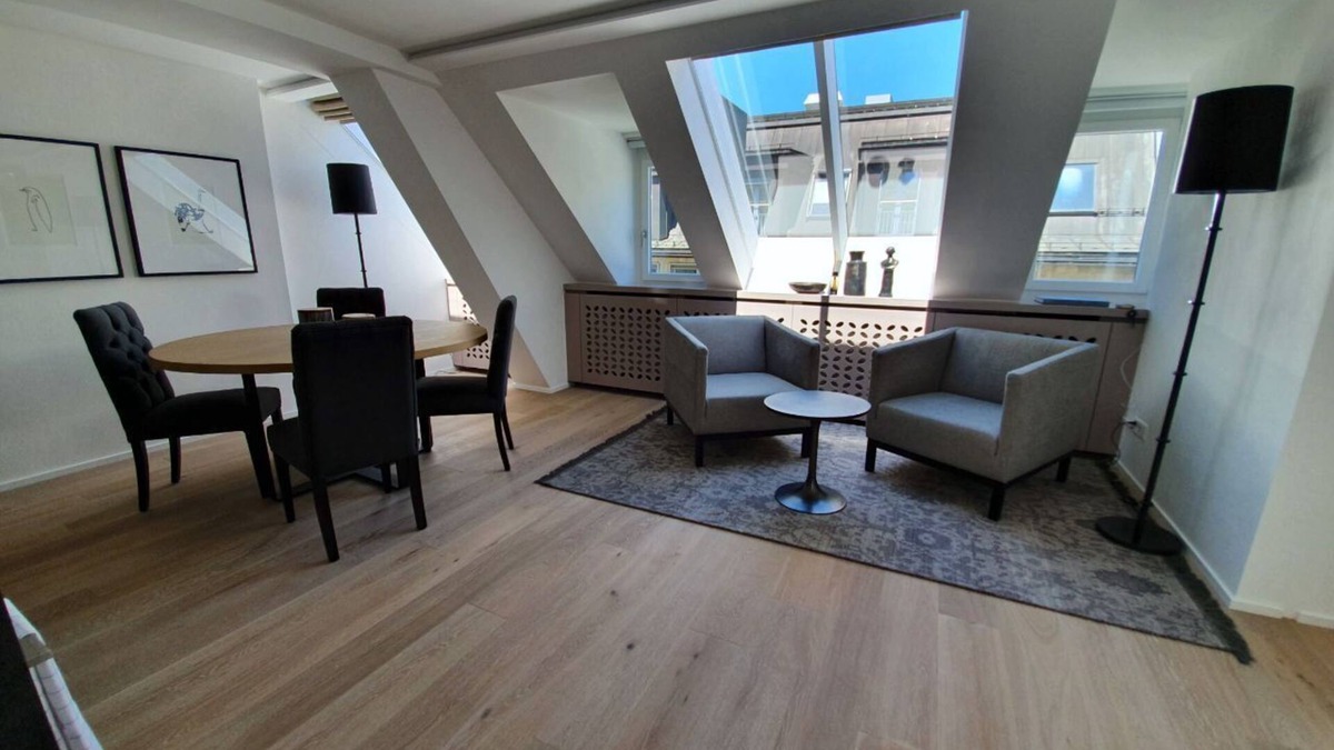 Old Town Apartment | Le Bijou Bahnhofstrasse/Paradeplatz LB18C NEW