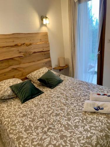 Le Chambon-sur-Lignon Apartment | Le Café Crème jardin parking