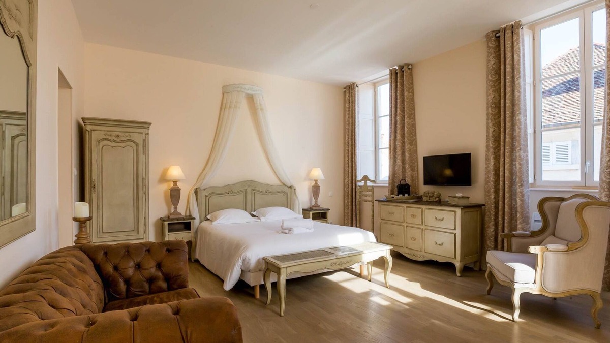 Beaune City Centre Apartment | Le Cara Rafael Beaune Center