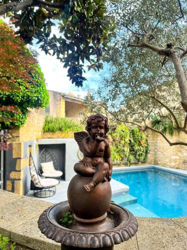 Collias Hotel | Le Castellas Hotel & SPA - TERITORIA