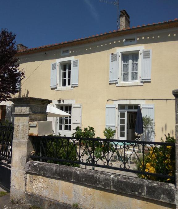 Cherval Apartment | Le Cerisier et Le Petit Cerisier