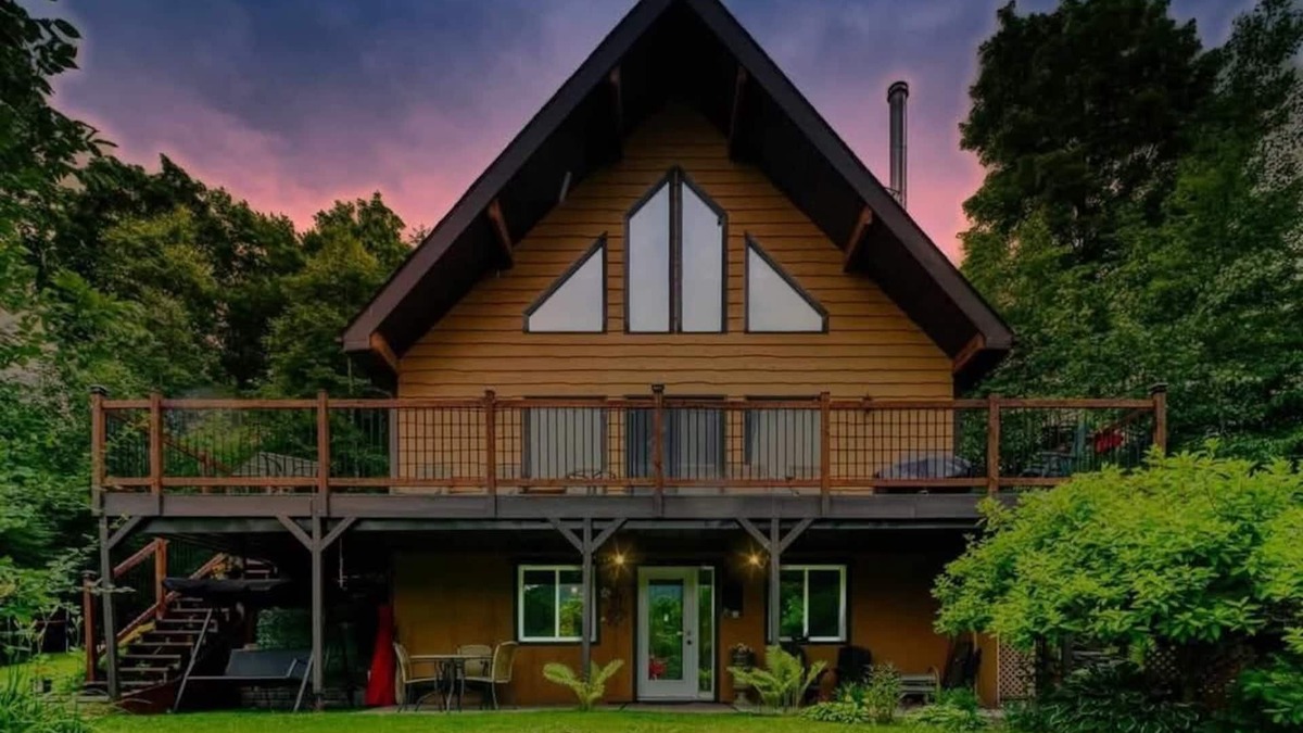 Austin Ski Chalet | Le chalet aux 2vues/3 bedrooms