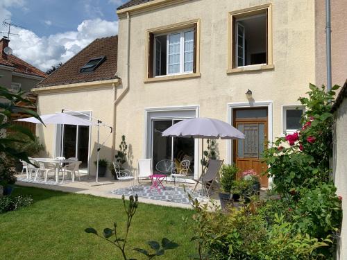 Damery House | Le Claugi