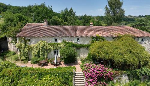 Lusignan-Petit Bed & Breakfast | Le Clos de Lusignan