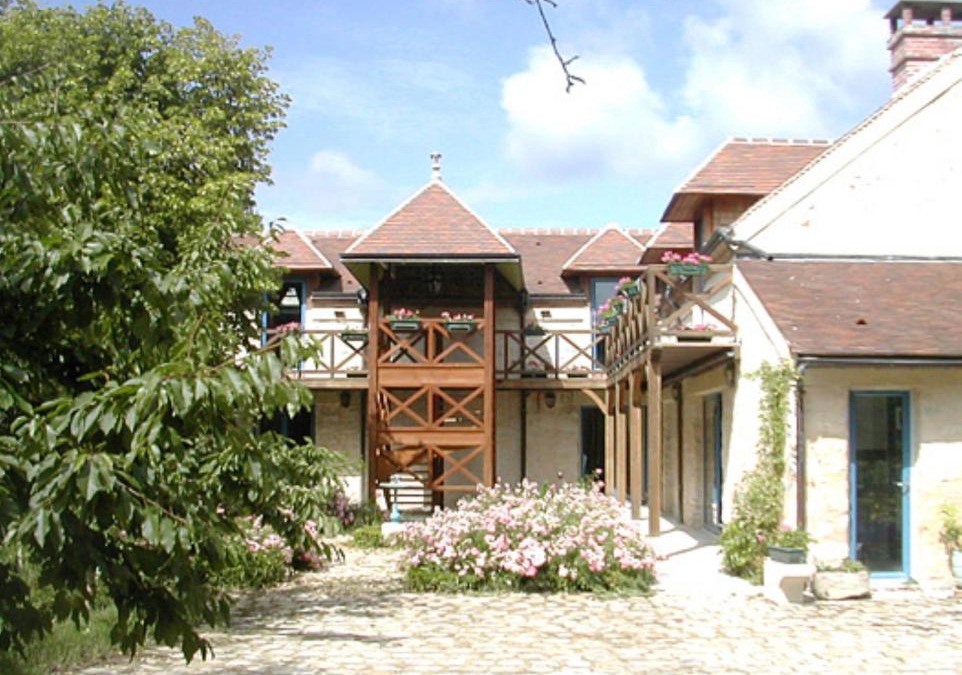 Bois-le-Roi Bed & Breakfast | Le Clos Fleuri
