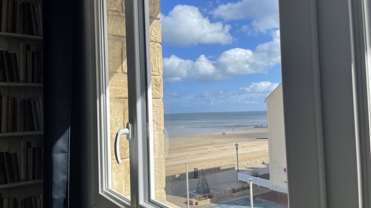 Saint-Regnobert-de-la-Cote-de-Nacre Hotel | Le Clos Normand