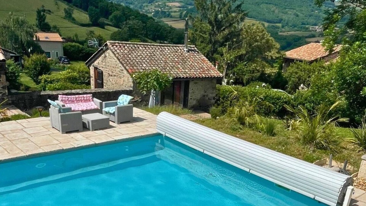 Cenves House | Le Cocon de Mya - Cenves