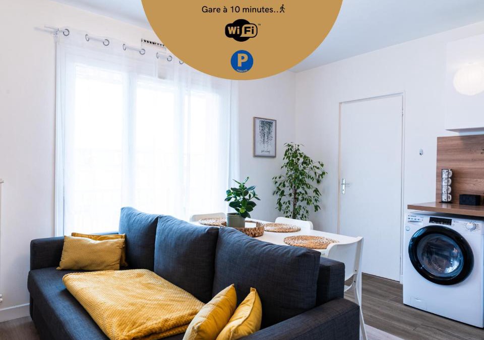 Peloux-Mail Apartment | Le coquet - Balcon - Proche gare - Parking