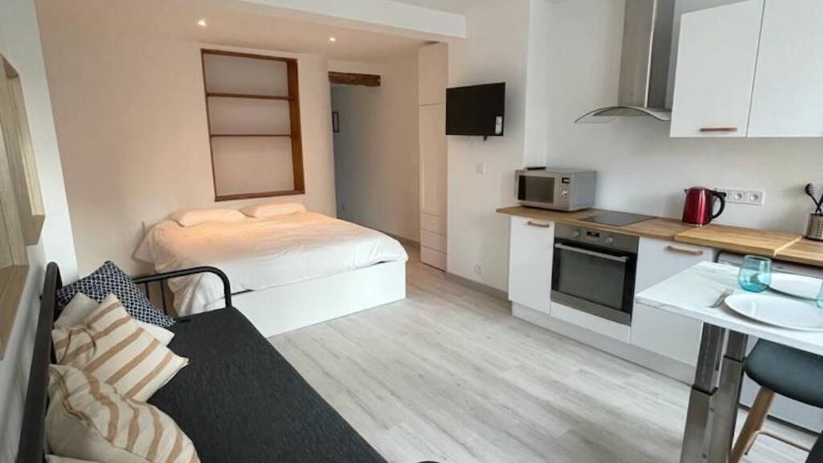 Boulogne-Centre Apartment | Le cottage des remparts - The Lodge