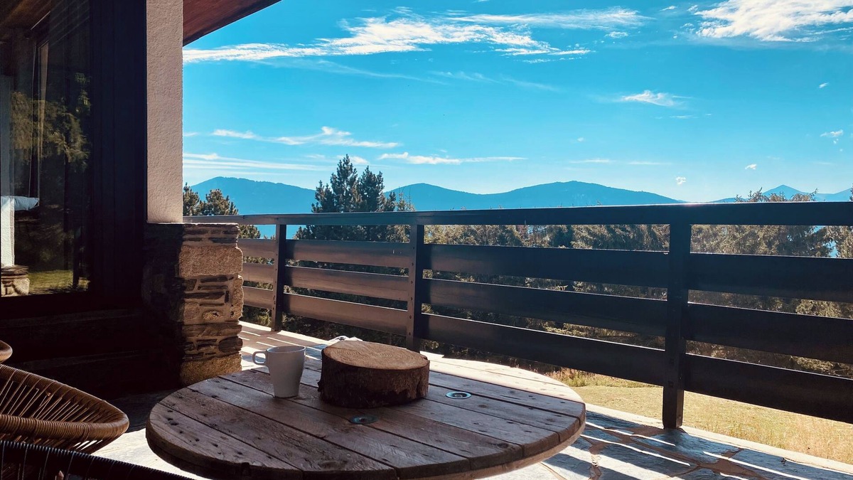 Les Angles Ski Chalet | LE DOMAINE DE BELLA-300m2-Sublime view on 3300m2 wooded plot.