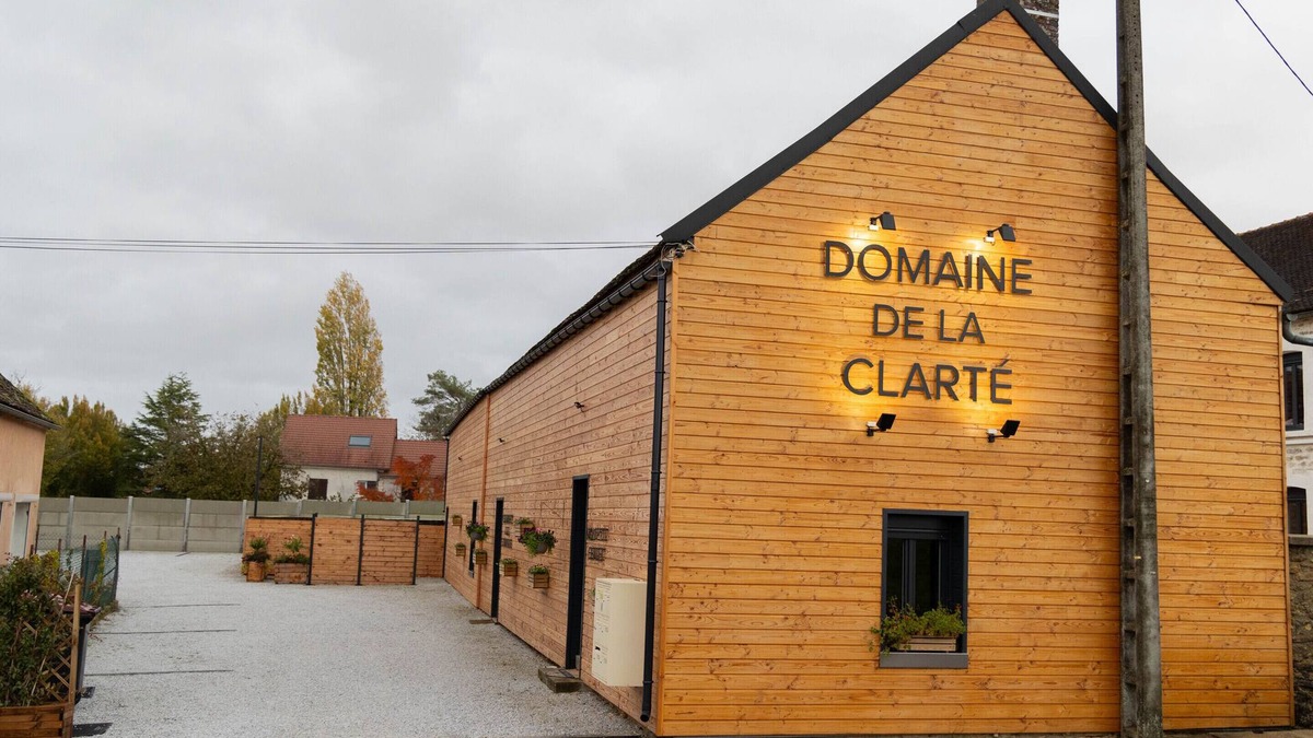 Venoy Resort | Le Domaine de la Clarté