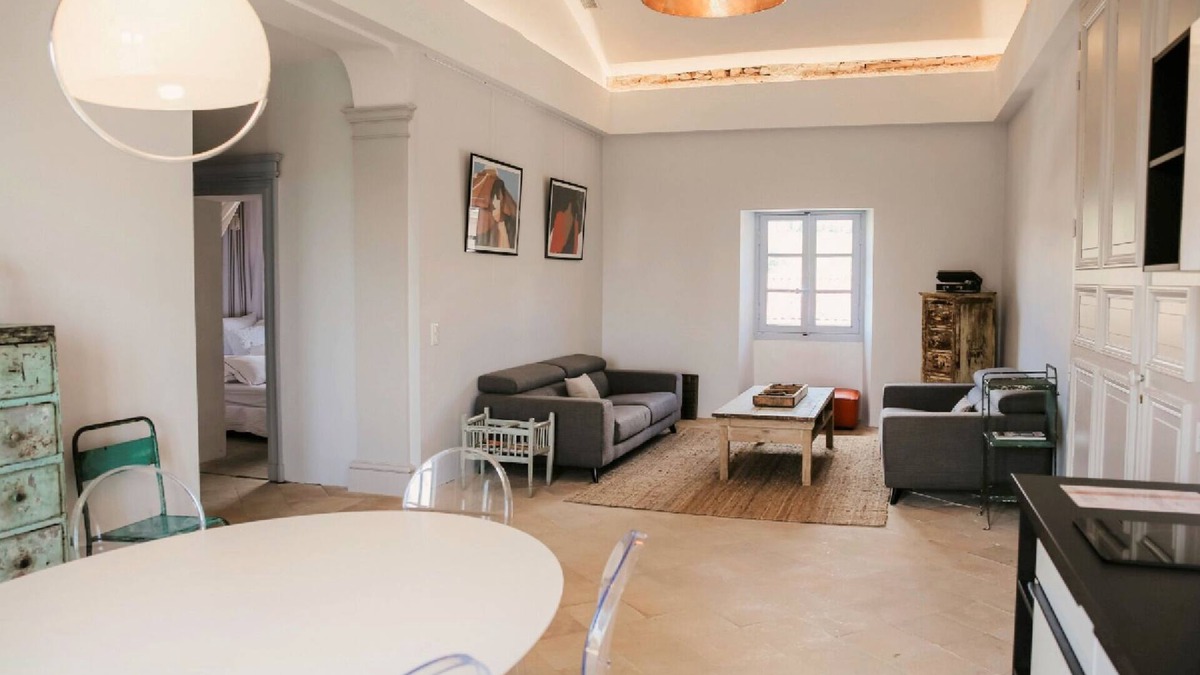 Bernac House | Le Domaine de la Monestarié Charm, elegance and scents of Tuscany