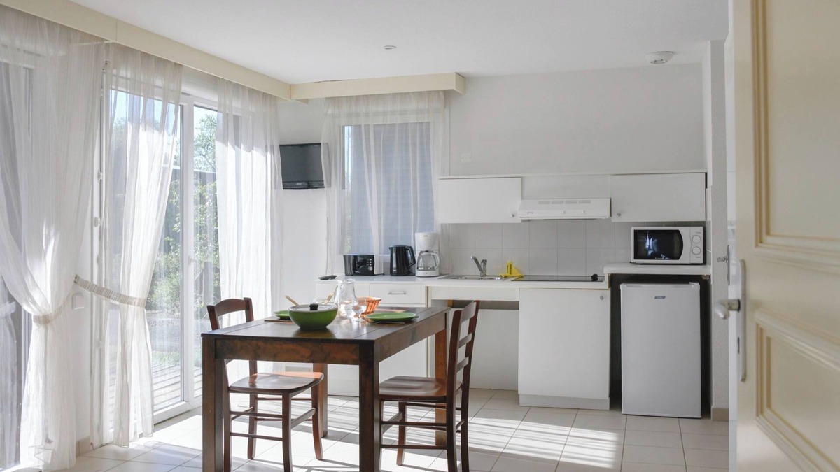 Montreal Apartment | Le Domaine de Saint Orens 2p4 PMR