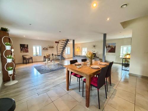 Morestel Apartment | Le Douare, Proche centre-ville, Parking