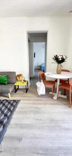 Le Grau-Du-Roi Apartment | Le Driant 50m de la Plage 150m du centre Ville
