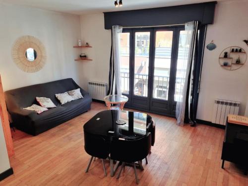 Valenciennes Apartment | Le Duplex Zen au centre de Valenciennes, idéal pour découvrir la ville - FR-1-510-232