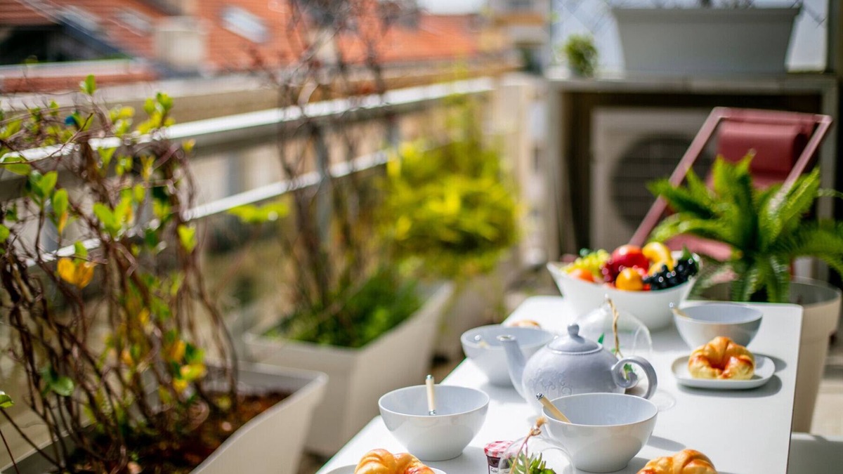 Jean-Medecin Apartment | LE FRANCIA II AP4197 By RIVIERA HOLIDAY HOMES