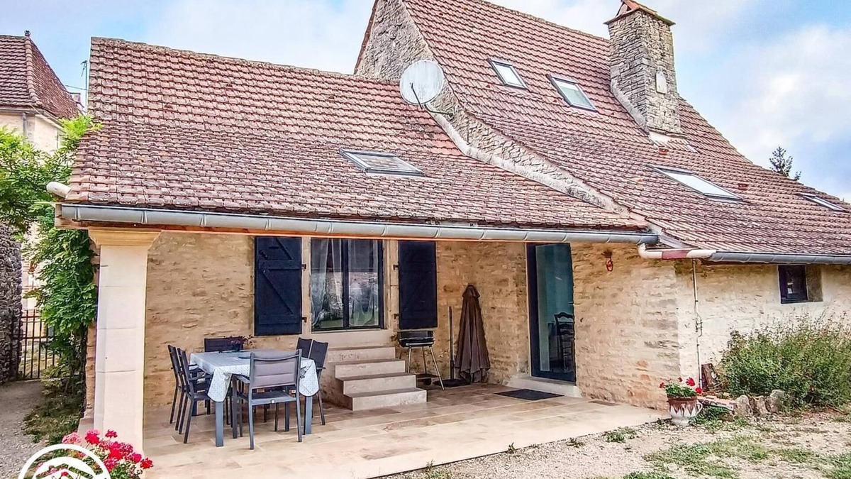 Thedirac House | Le Gîte d'Inès - THEDIRAC