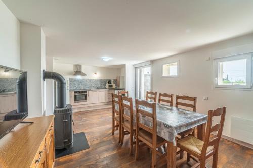 Saint-Yan House | Le gîte de la Pointe - Piscine privée