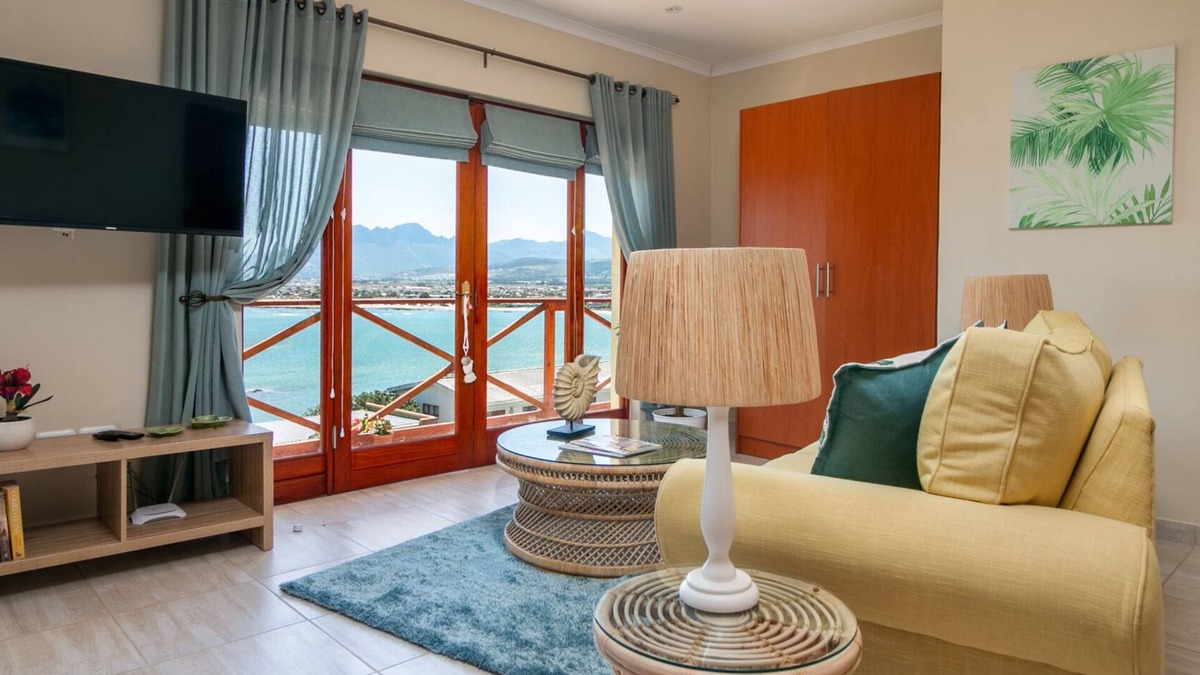 Cape Town Apartment | Le Gaulois - Holiday sea facing flats - Le Palmier