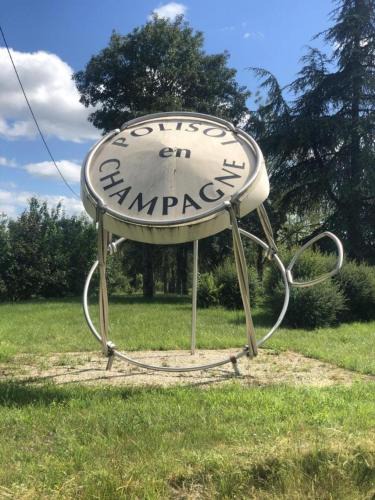 Polisot House | Le gite de l'eau claire