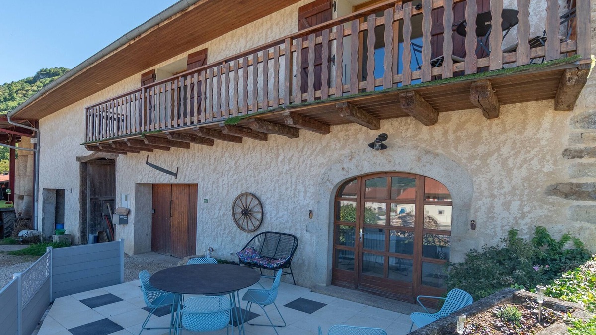 Cornod House | Le gite de la petite famille - proche lacs