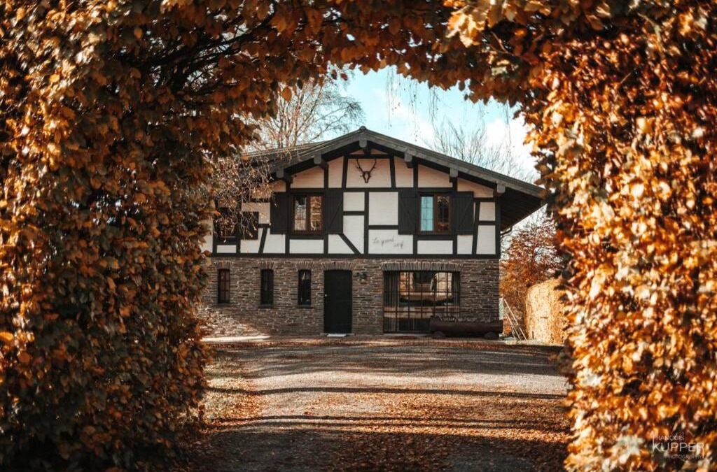 Xhoffraix Ski Chalet | Le Grand Cerf 25 pers, Malmedy- Chalet rustique, jardin