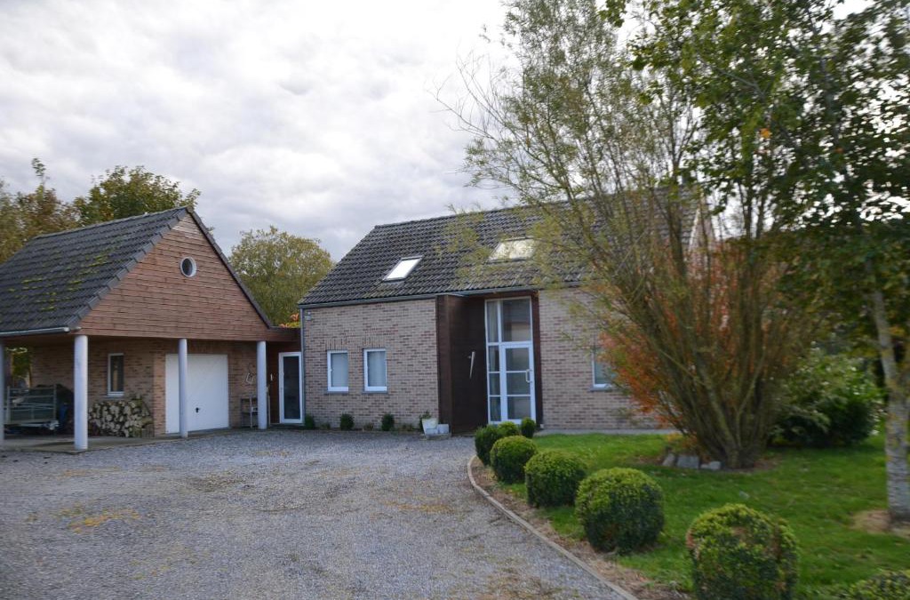 Beauraing House | Le grand marronnier