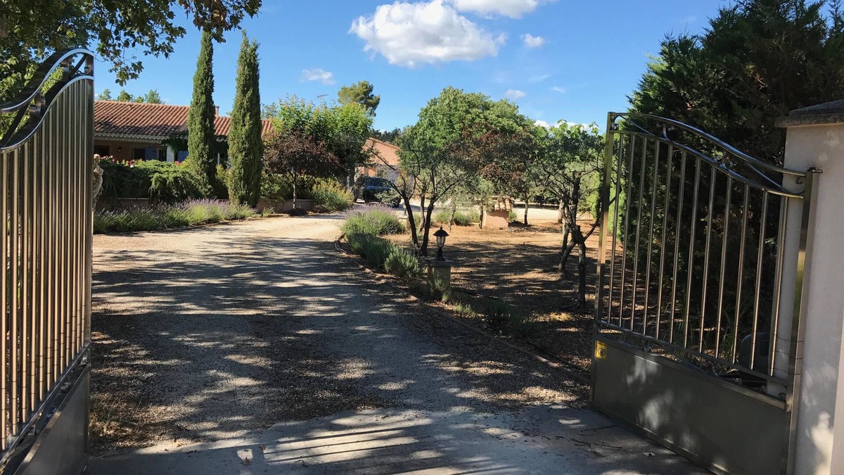 Saint-Saturnin-les-Apt House | LE JARDIN D'ALBIORICA - 5-person villa with private pool