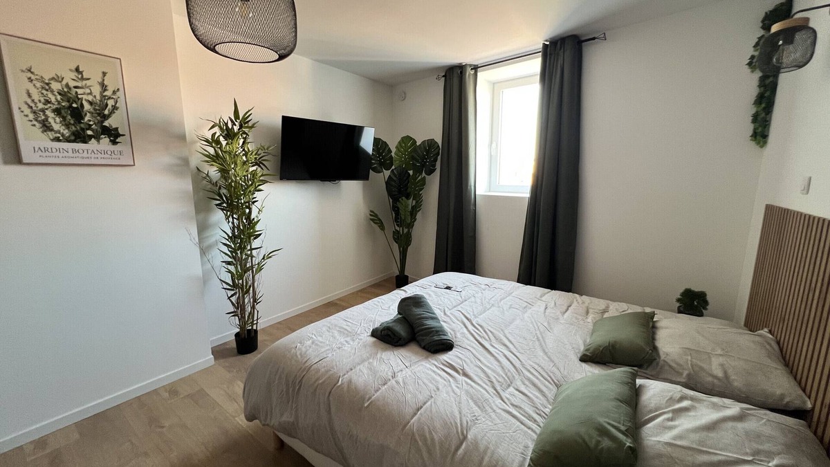 Lens Apartment | Le Jardin Botanique : Balnéo 2p