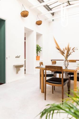 Saint-Lambert Apartment | Le Jardin d'Hiver Saint Victor