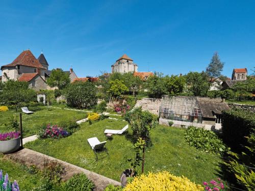 La Roche-Posay House | Le Jardin des Lys - Chambre d'hôte ou Appartement