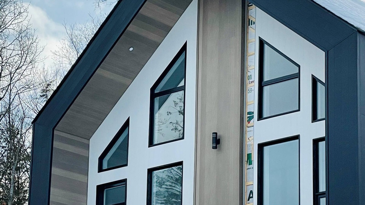 Pohenegamook Ski Chalet | Le Jarret Noir - Modern chalet in Nature! SPA! Super Lake View!