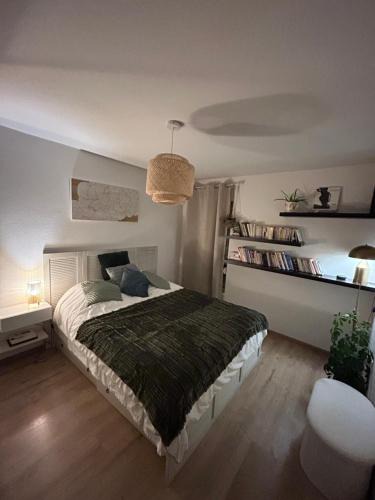 Kable Apartment | Le Joli Adèle proche Gare avec Terrasse et Parking