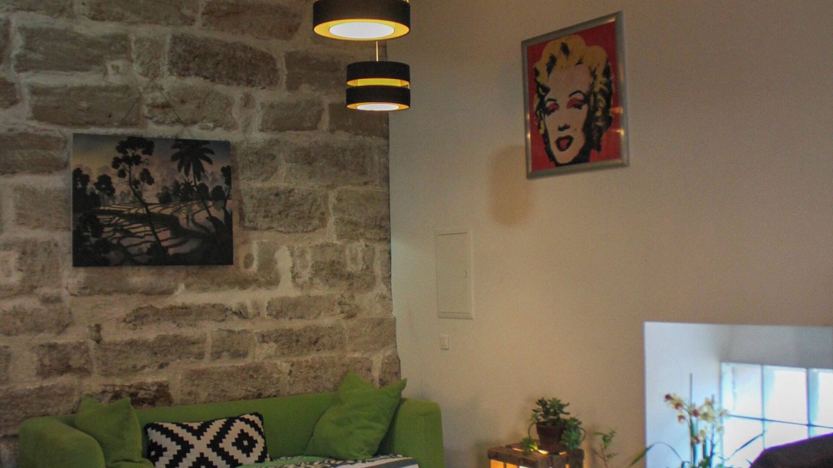 Pezenas Apartment | Le Loft Molière - whirlpool bath - 50m² - France