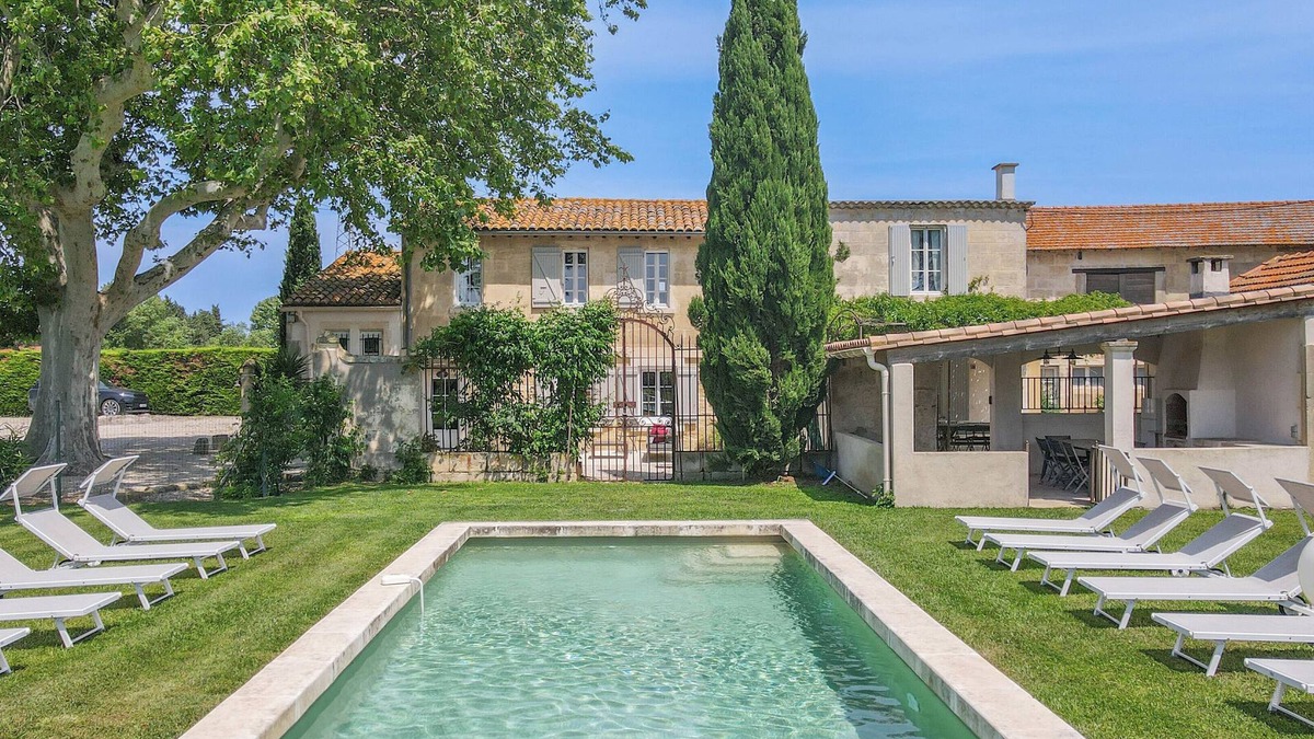 Arles Other | Le Mas des Flammes