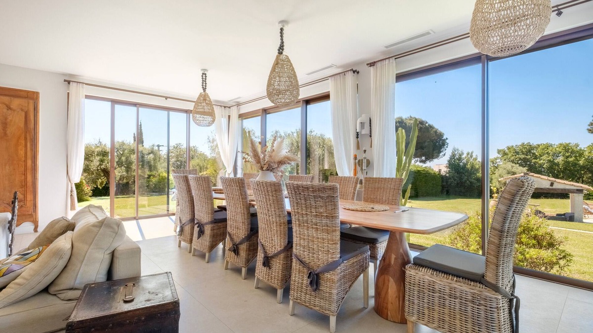 La Gaude Villa | Le Mas des Serens: A haven of peace with exceptional panoramic views