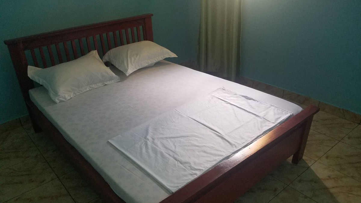 Mfou House | Le Motel Du Lac