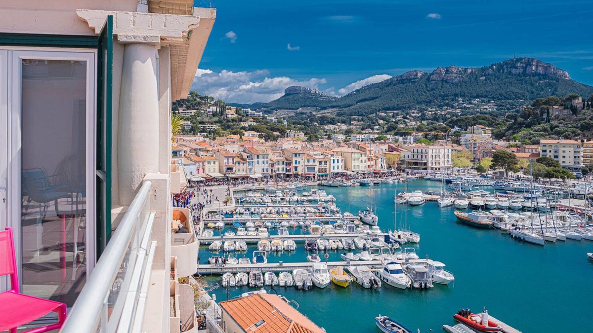 Cassis Apartment | Le Naio sur Leau by Winkyhouse Cassis